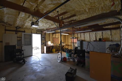 Garage at 502 S State Street, Greenfield, IN
