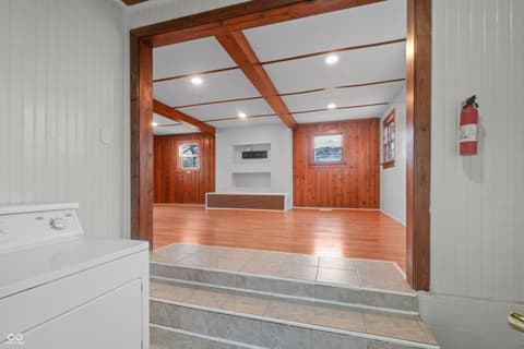 Foyer at 2928 S Arlington Avenue, Indianapolis, IN