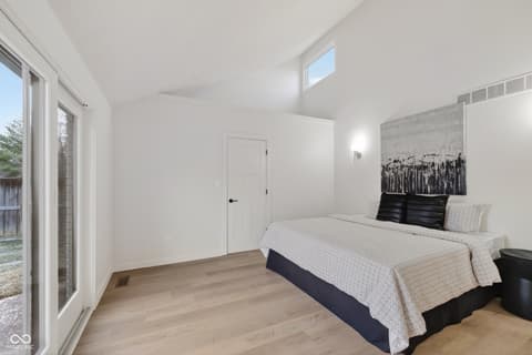 Photo of 897 Nevelle Lane, Carmel, IN