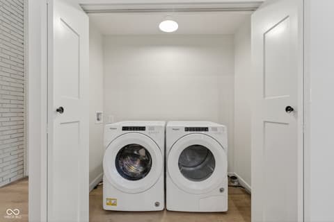 Laundry room at 897 Nevelle Lane, Carmel, IN
