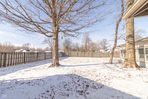 Yard at 1127 Hickory Lane, New Castle, IN