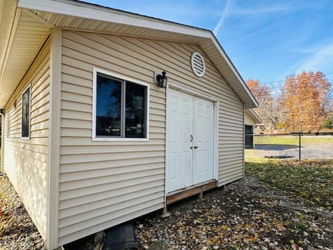 Out Buildings — 7855 Bluff Road, Indianapolis, IN