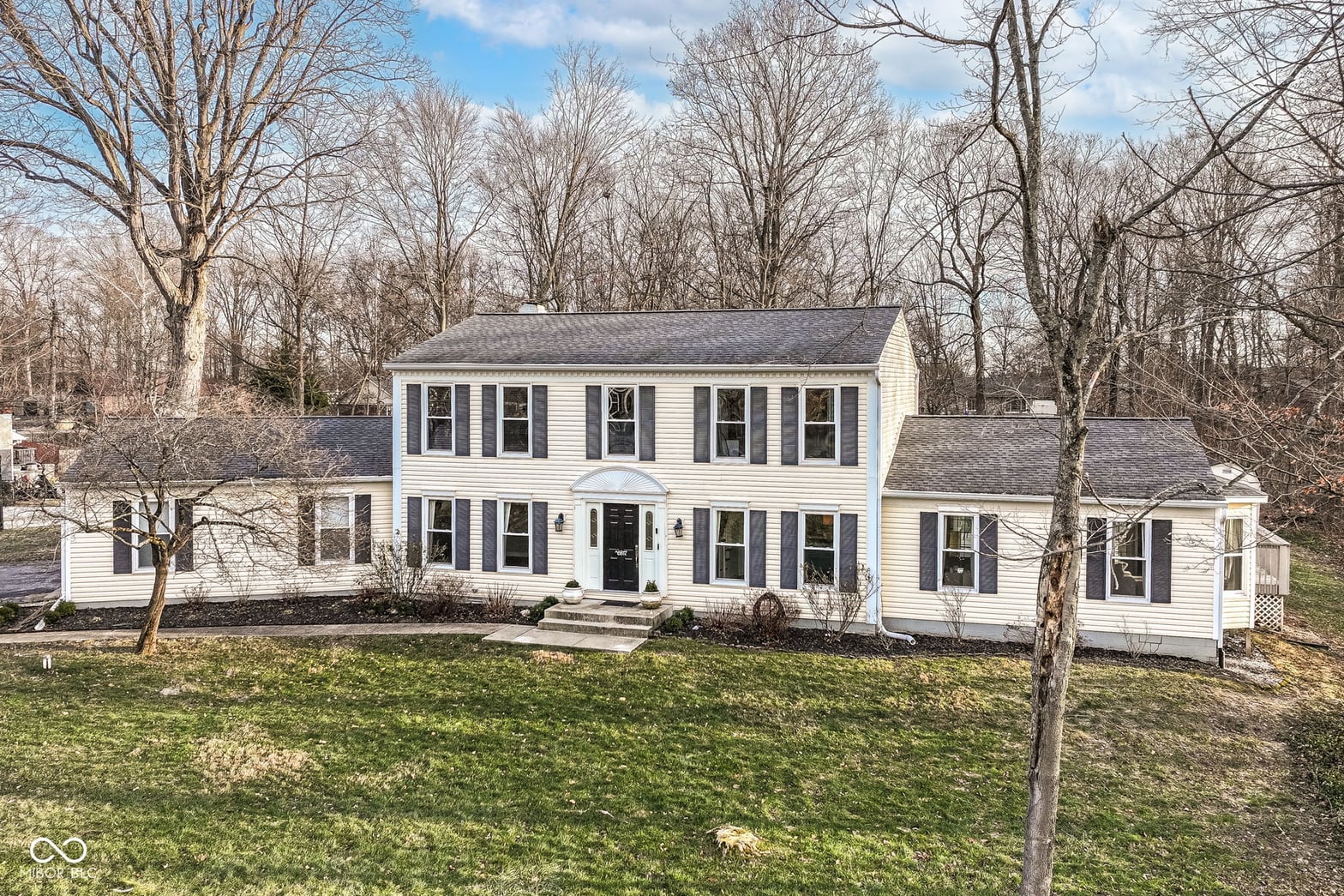 Photo of 6817 W Forest Brook Drive, Fountaintown, IN