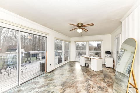 Photo of 6817 W Forest Brook Drive, Fountaintown, IN