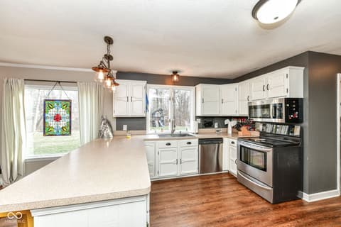 Photo of 6817 W Forest Brook Drive, Fountaintown, IN