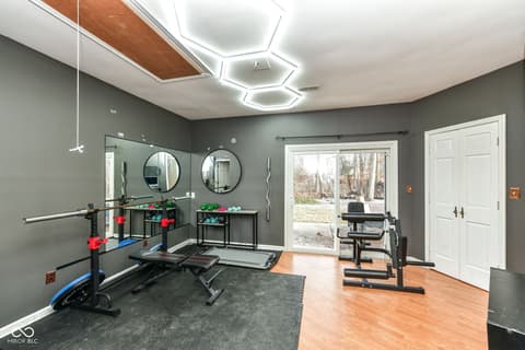 Photo of 6817 W Forest Brook Drive, Fountaintown, IN
