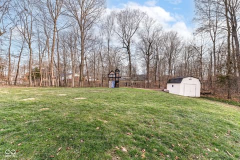 Photo of 6817 W Forest Brook Drive, Fountaintown, IN