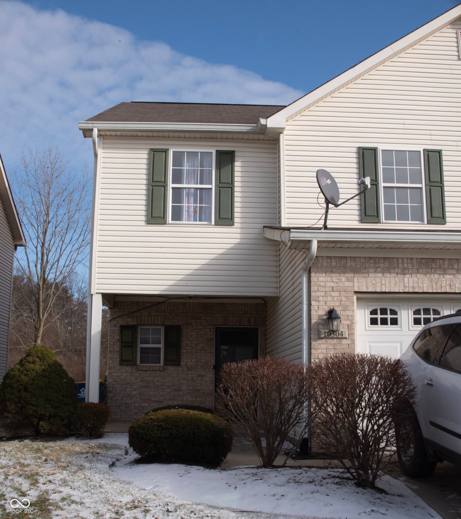Front exterior at 10304 Golden Drive, Noblesville, IN