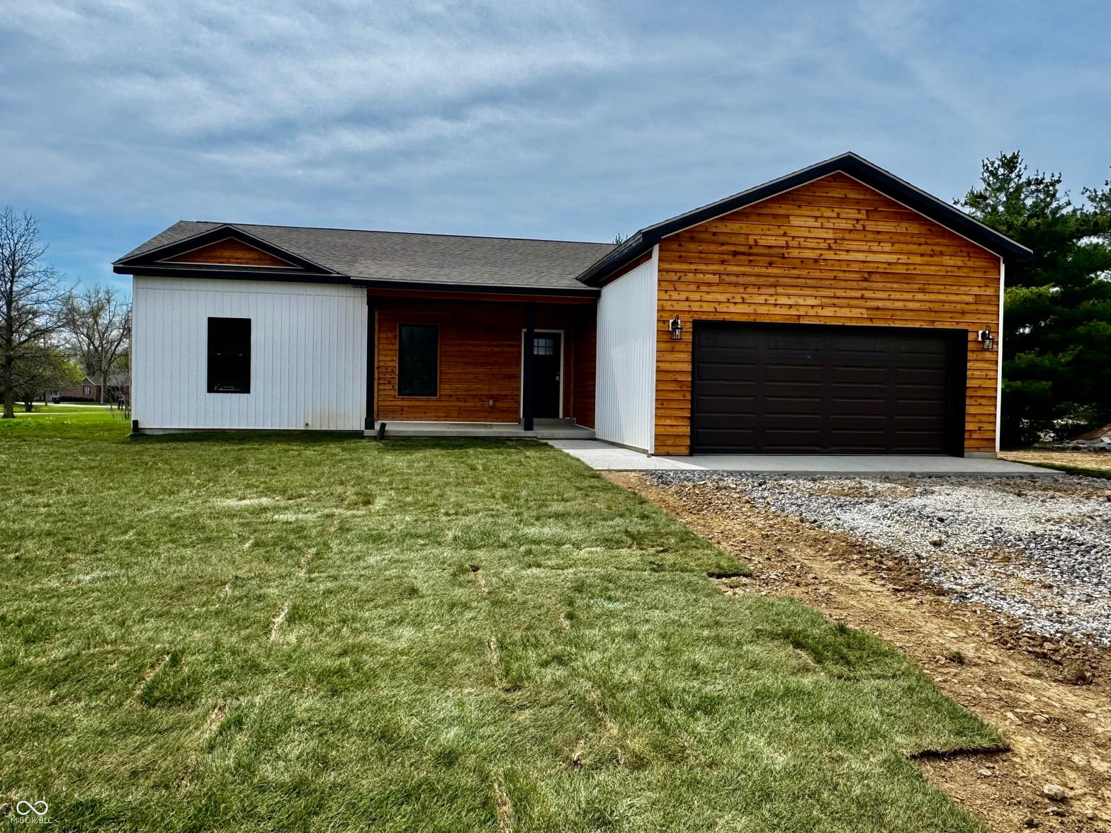 Photo of 780 Northern Acres Drive, Ladoga, IN
