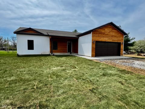 Photo of 780 Northern Acres Drive, Ladoga, IN