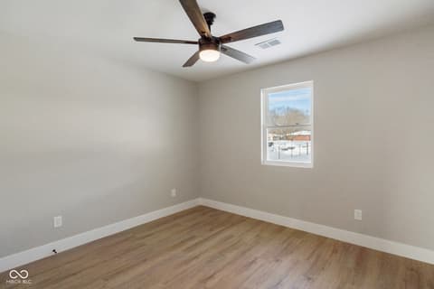 Photo of 403 N Jackson Street, Crothersville, IN