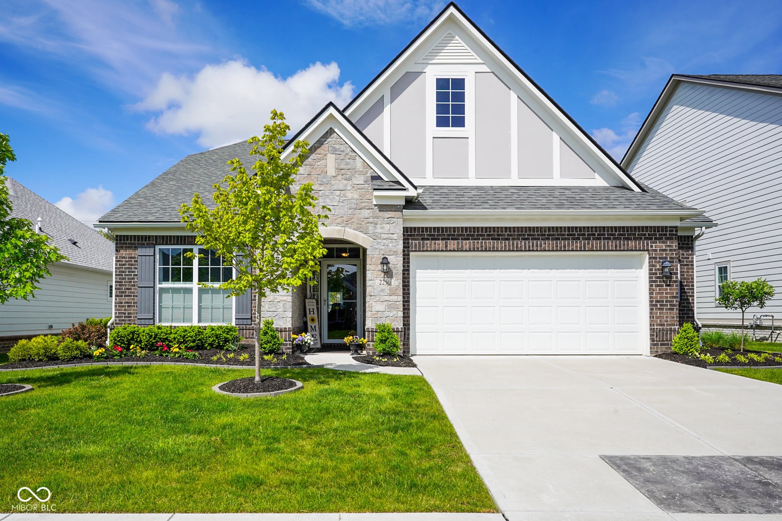 Photo of 2250 Somerset Drive, Franklin, IN