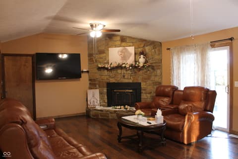 Photo of 441 Mutton Creek Drive, Seymour, IN