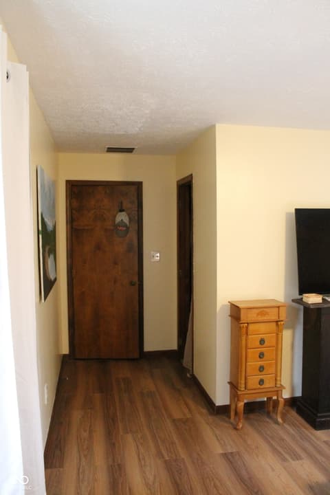 Photo of 441 Mutton Creek Drive, Seymour, IN