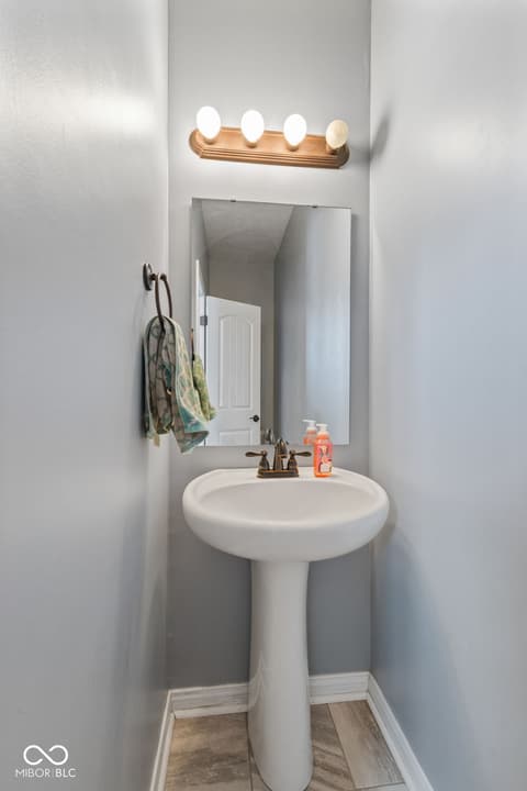 Photo of 7158 Lakeland Trails Boulevard, Indianapolis, IN