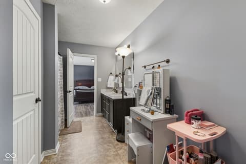 Photo of 7158 Lakeland Trails Boulevard, Indianapolis, IN