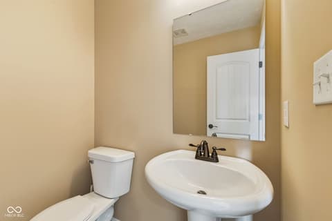 Photo of 7158 Lakeland Trails Boulevard, Indianapolis, IN