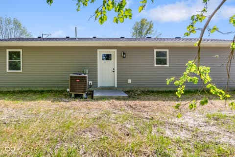 Photo of 502 E Bard Street, Crothersville, IN
