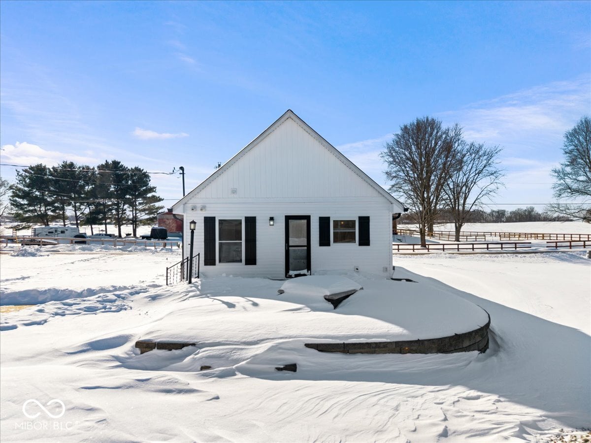 Photo of 3276 W 400 S, Trafalgar, IN