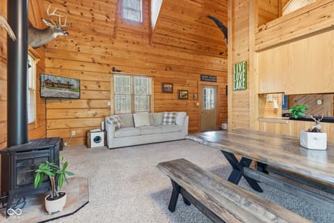 Photo of 8277 E Lake Shore Drive, Rockville, IN