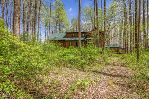 Photo of 8277 E Lake Shore Drive, Rockville, IN
