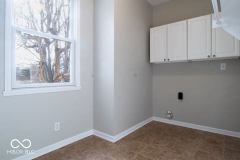 Photo of 5263 Brooks Bend, Greenwood, IN