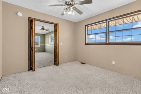 Sitting Room — 3693 N 675 E, Darlington, IN