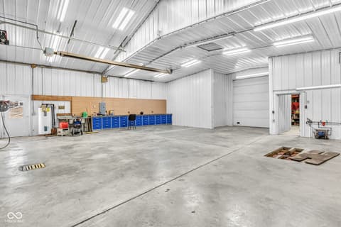Garage at 3693 N 675 E, Darlington, IN