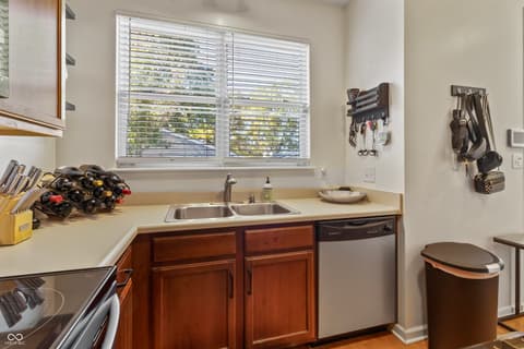 Photo of 2410 N College Avenue, Indianapolis, IN