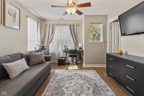 Photo of 2410 N College Avenue, Indianapolis, IN