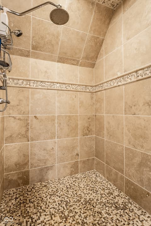Primary bathroom at 5158 N 1000 W, Thorntown, IN