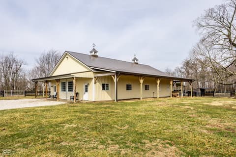 Barn — 5158 N 1000 W, Thorntown, IN