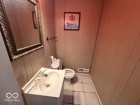 Photo of 2506 E 8th Street, Anderson, IN