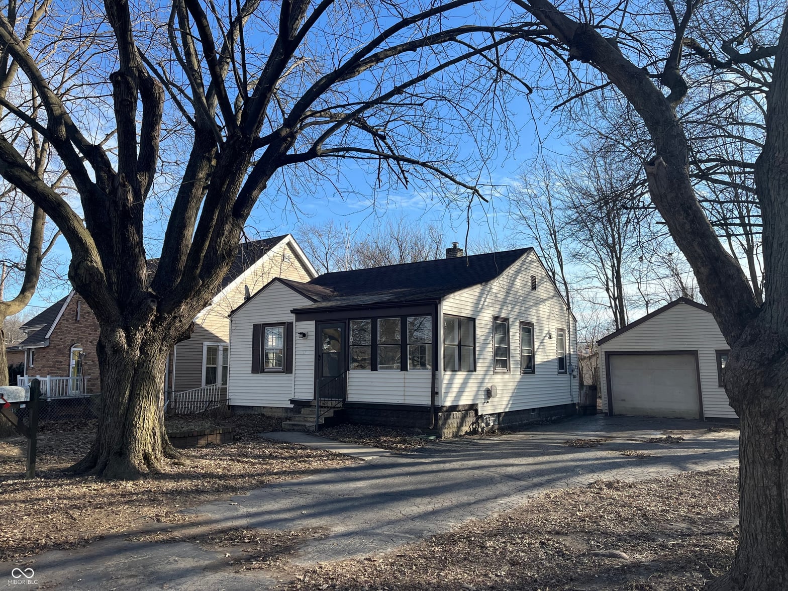 Photo of 17 W 40th Street, Anderson, IN