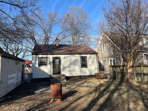 Photo of 17 W 40th Street, Anderson, IN