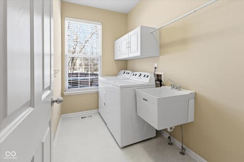Laundry room at 12710 Tuscany Boulevard, Carmel, IN
