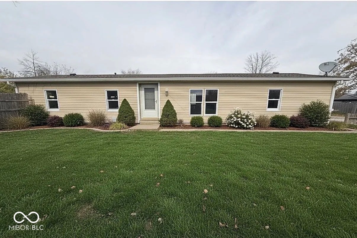 Front exterior at 52 Fountain Lake Drive, Greenfield, IN