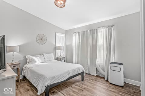 Photo of 741 Parkway Avenue, Indianapolis, IN