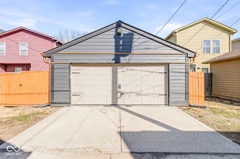 Photo of 741 Parkway Avenue, Indianapolis, IN