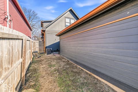 Photo of 741 Parkway Avenue, Indianapolis, IN