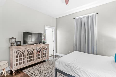 Photo of 741 Parkway Avenue, Indianapolis, IN