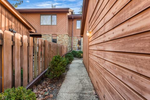 Photo of 3187 Sycamore Drive, Columbus, IN