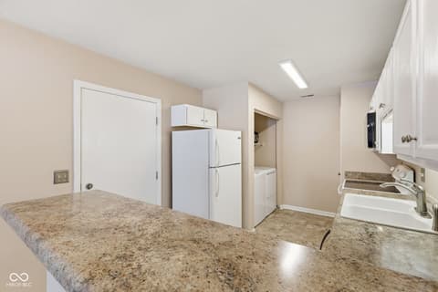 Photo of 6703 Bridgefield Way, Indianapolis, IN