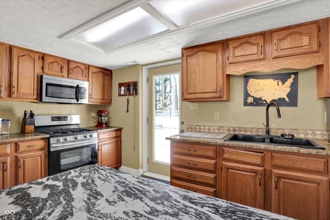 Photo of 7536 Lindenwood Drive, Indianapolis, IN