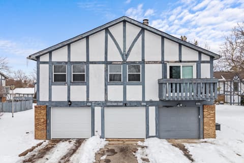 9796 Kingscross Court