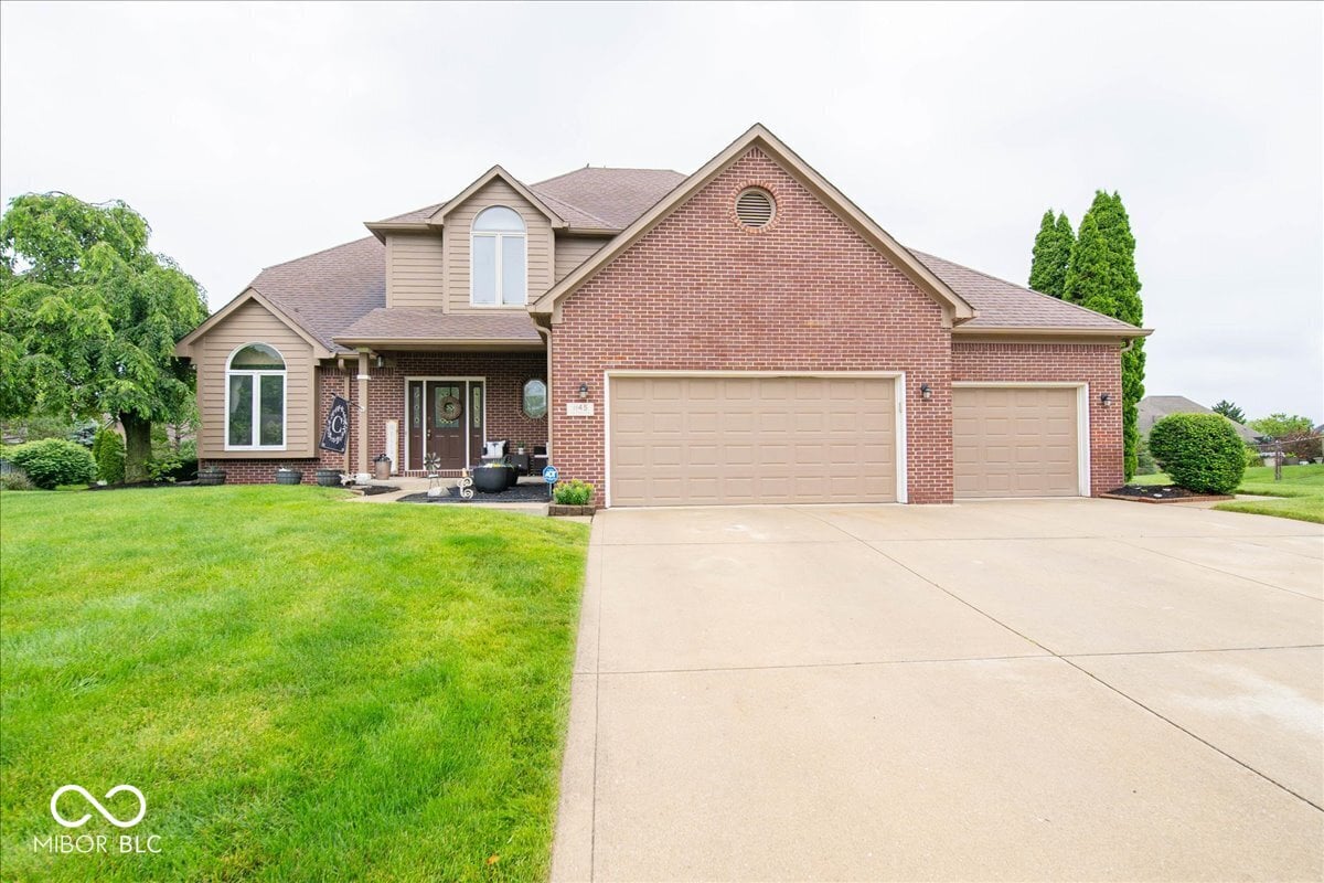 Photo of 1145 Forest Commons Drive, Avon, IN