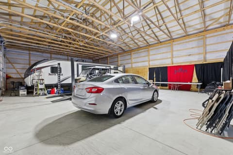 Garage at 6564 N Michigan Road, Fairland, IN