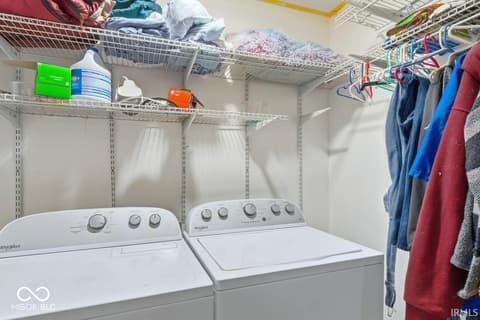 Laundry room at 7020 E County Road 581 N, Albany, IN