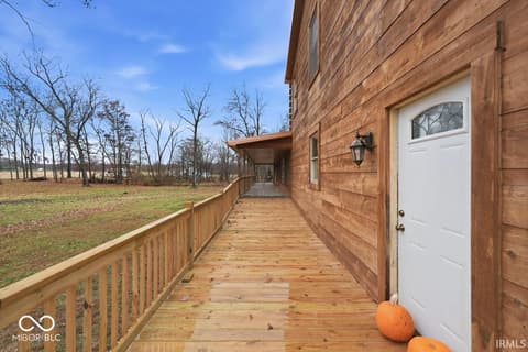 Outdoor living area at 7020 E County Road 581 N, Albany, IN