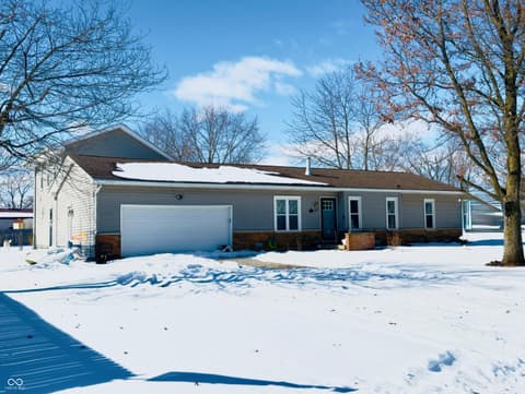 7267 N Christopher Lane
